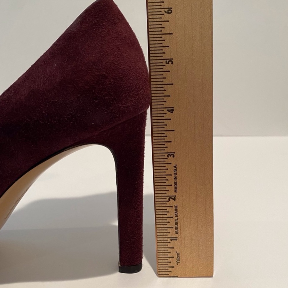 🆕 Salvatore Ferragamo Suede Pumps NIB - Picture 10 of 13